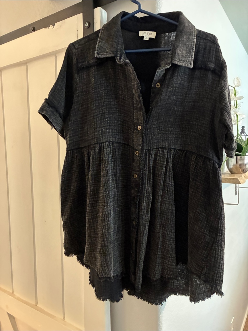 NWOT Umgee !!Washed Black Button-Front Babydoll Tunic